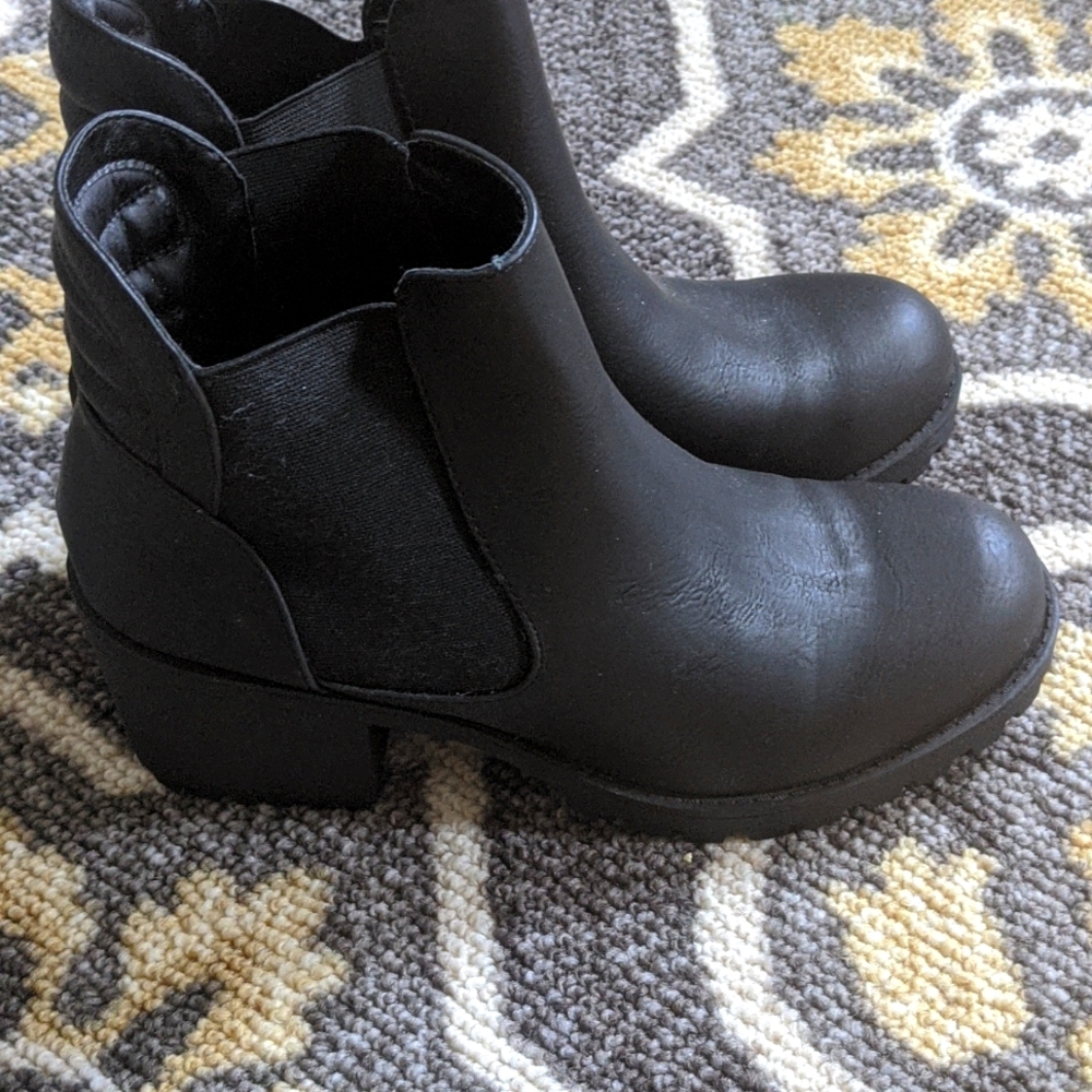 Women's Dirty Laundry black boots, size 10